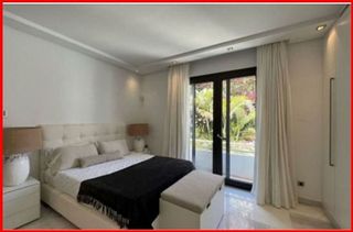 Chalet en alquiler en Los Naranjos - Las Brisas en Marbella