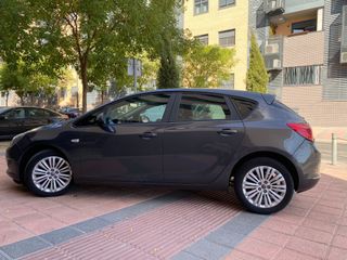 Opel Astra 1.6 Selective