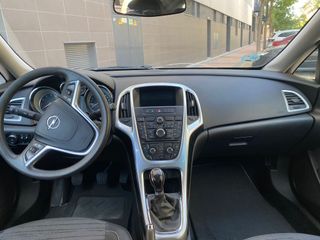 Opel Astra 1.6 Selective