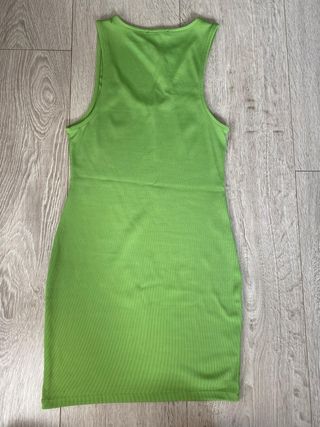 Vestido verde Cut-out Pull&Bear