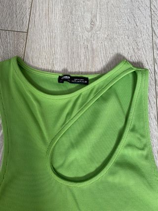 Vestido verde Cut-out Pull&Bear