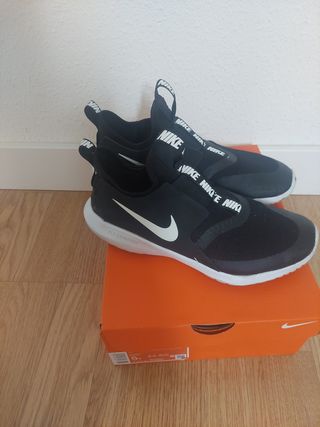Deportivas Nike Flex Runner Mujer Negro Blanco