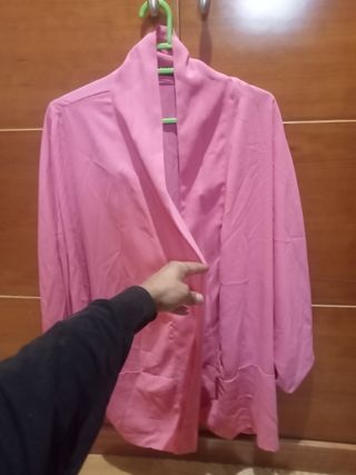 Chaqueta rosa elegante