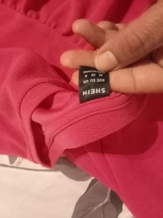 Blusa rosa con volantes