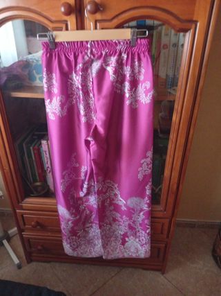 Pantalón estampado rosa y blanco