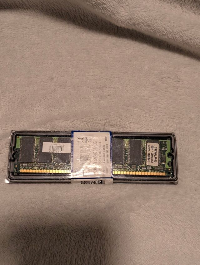 Kingston 256MB DDR PC3200 400MHz Módulo RAM