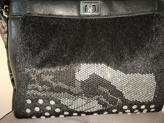 Borsa Fendi nera con dettagli argentati