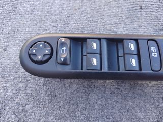 Mando de elevalunas Peugeot 3008
