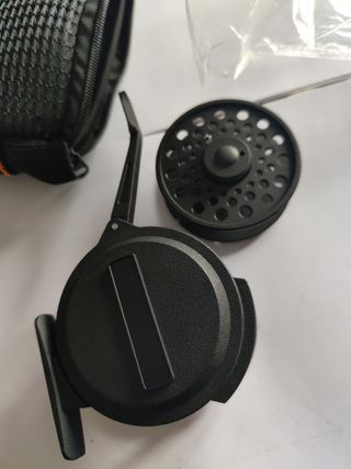 Carrete Mosca Vivarelli + 2 Bobinas