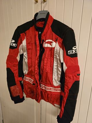 Chaqueta Enduro Trail AXO Roja y Negra