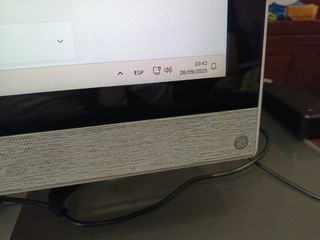 HP Pavilion All-in-One 27 PC