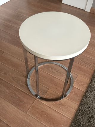 Mesa auxiliar redonda metal y madera