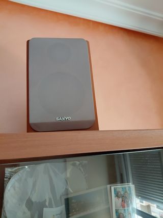 Todo bien menos el radiocasete hay que arr