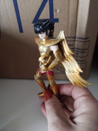 Oferta Muñeco Caballero del Zodiaco Dorado