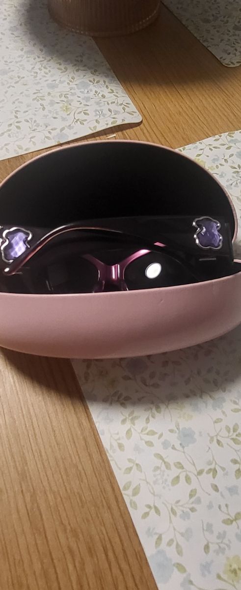 Gafas de sol Tous Moradas con funda
