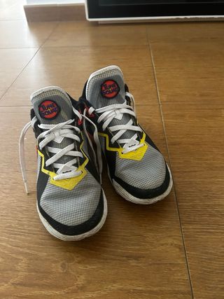 Nike LeBron 18 Low Looney Tunes Talla 40