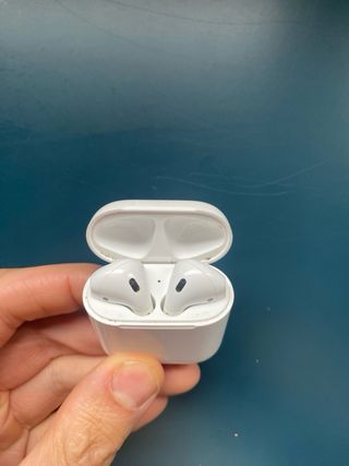 Airpods 1ª Gen con Estuche Cargador y funda