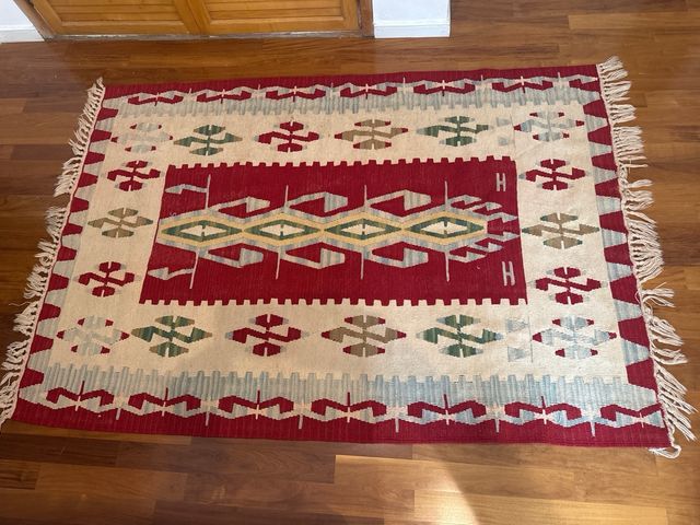 Alfombra de lana beige y roja 180 x 124