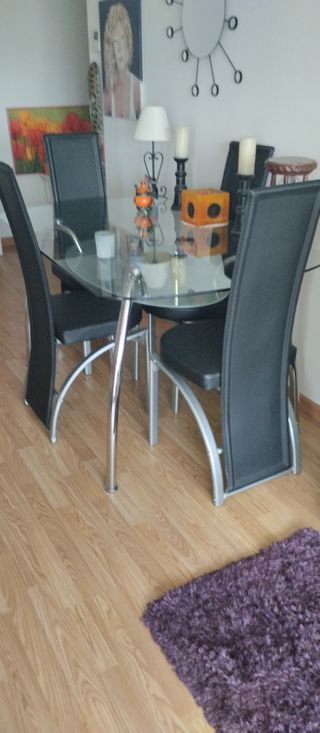Mesa cristal patas cromadas impecable