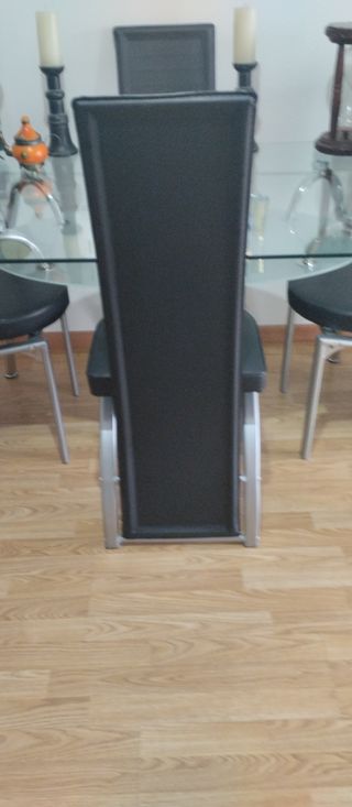 Mesa cristal patas cromadas impecable