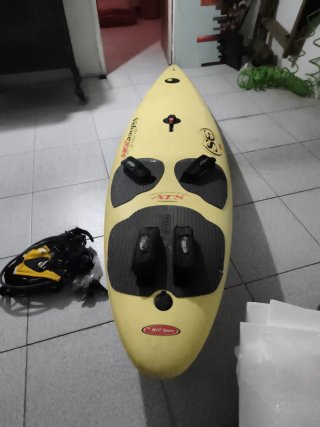 Tavola da windsurf e vele da 3,2 m