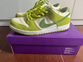 Nike SB Dunk Low Green Apple