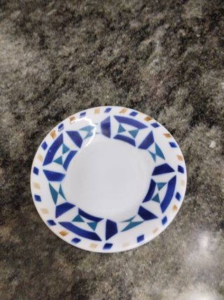 Taza y platillo Sargadelos con una pequeña cachada