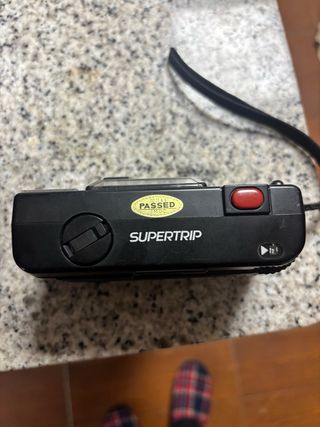 Cámara Olympus Supertrip Negra