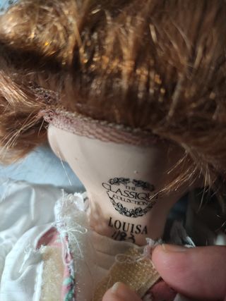 Muñeca de Porcelana Louisa - The Classique Collect