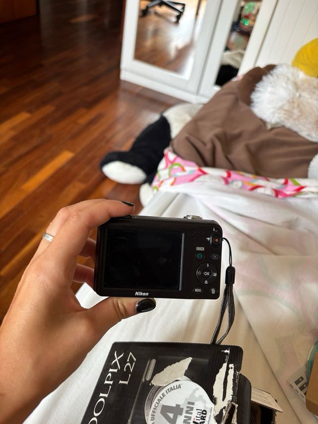 Nikon Coolpix L27 Fotocamera Digitale