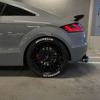Audi TT R32