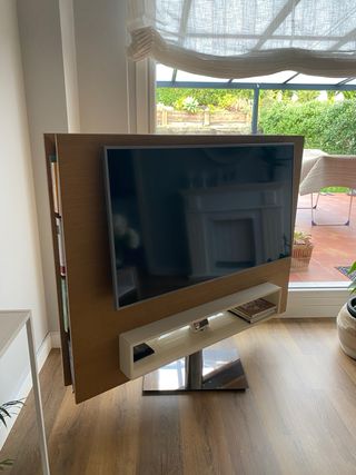 Elegante Mueble TV madera y metal