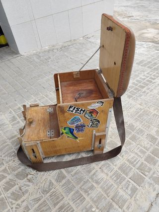 Cajón de pesca madera ligero