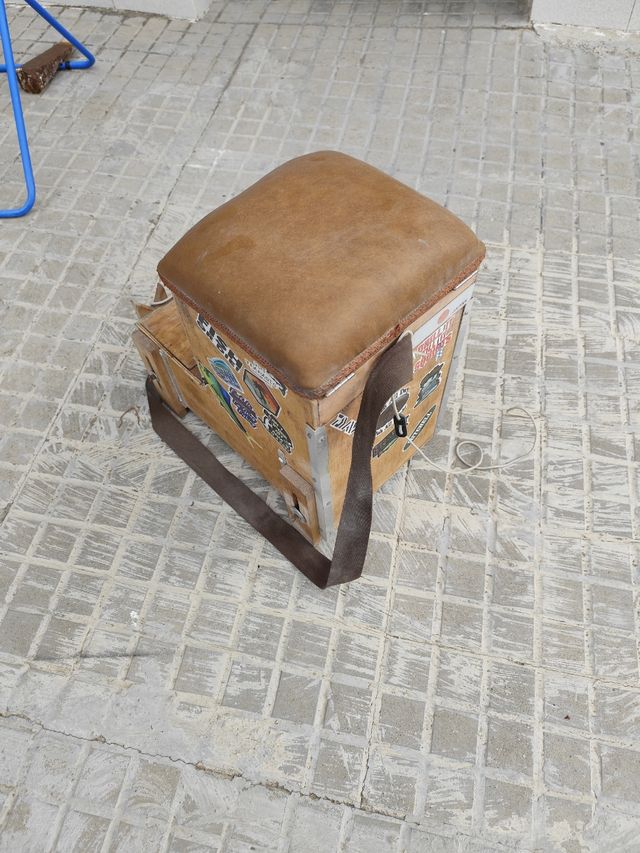 Cajón de pesca madera ligero