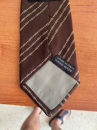 Corbata marrón de rayas eslabones vintage seda 
