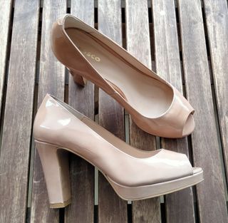 Zapatos beige