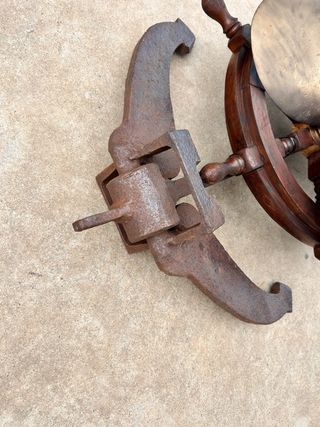 Conjunto de ancla, Timón y hélice de bronce.