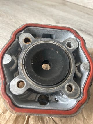 Cilindro 80cc y pistón gripado precio negociable