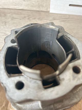 Cilindro 80cc y pistón gripado precio negociable