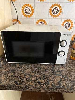 Microondas Jocel Blanco