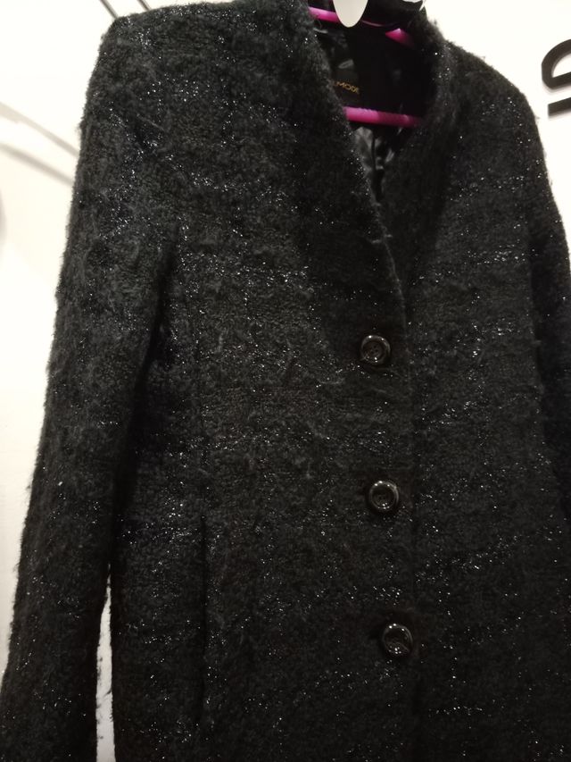 Abrigo negro mujer con brillos