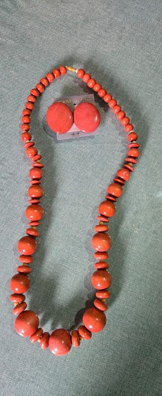 Collar y pendientes de coral naranja