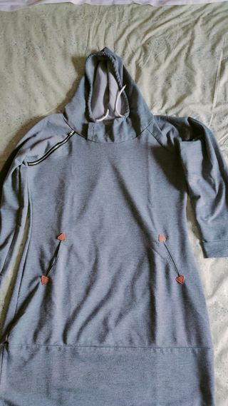 Vestido sudadera gris con bolsillo canguro
