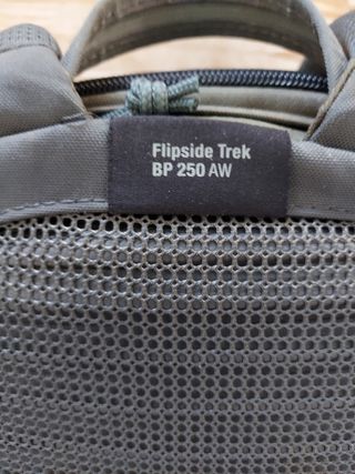 Zaino Lowepro Flipside Trek BP 250 AW