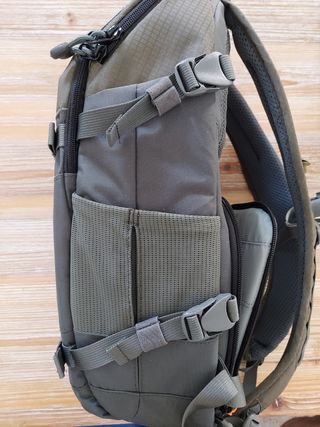 Zaino Lowepro Flipside Trek BP 250 AW