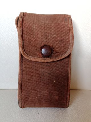 CÁMARA POCKET KODAK JR. No 1A. (Con funda)