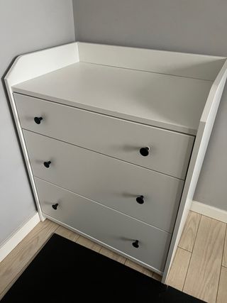 Cómoda Ikea 3 cajones gris y blanco