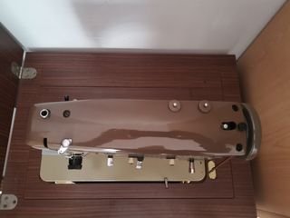 Máquina de coser Wertheim con mueble