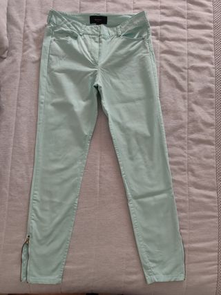 Pantalón Mango verde mujer. Talla 36