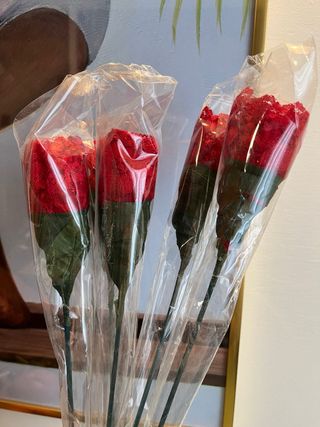 5 rose finte pizzo rosso